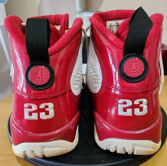 Air Jordan 9 "Gym Red" Mens. - Picture 2 of 16